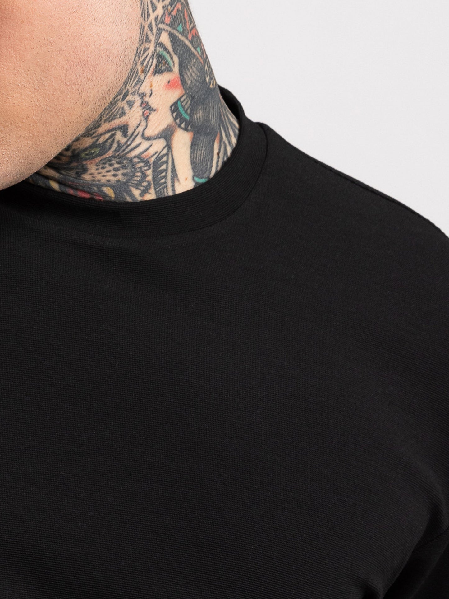FASHION BASIC T-SHIRTS