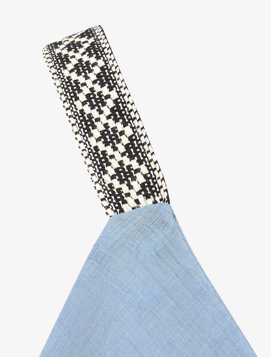 Top con tirantes y textura, con estampado azteca - Azul cielo
