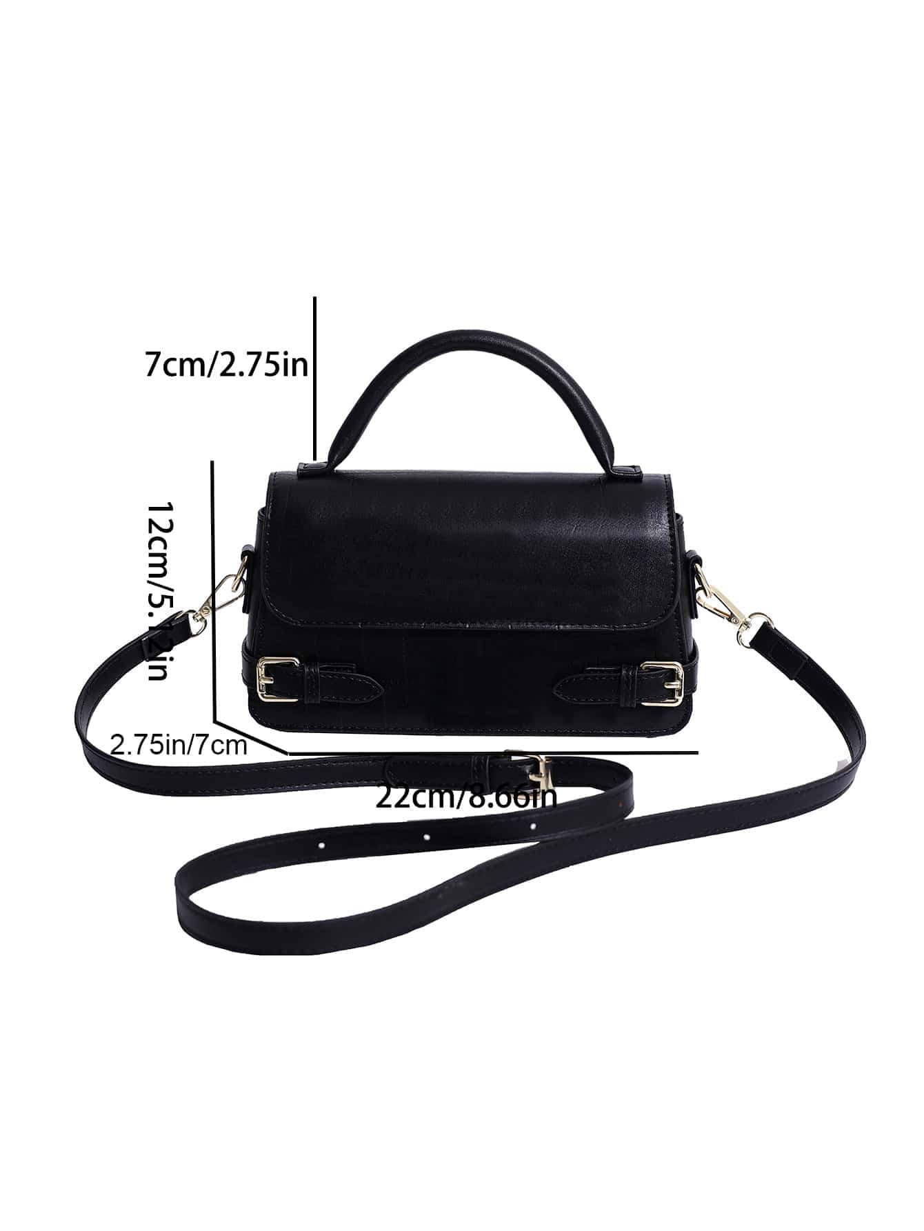 BOLSO CUADRADO CON SOLAPA DECORATIVA Y HEBILLA CON LETRAS EN RELIEVE